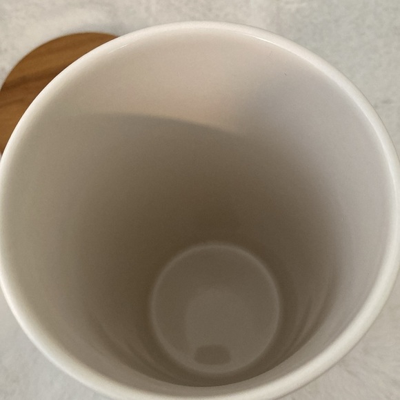 Rae Dunn Queen Bee Happy Crown Canister with Wooden Lid - Picture 5 of 8